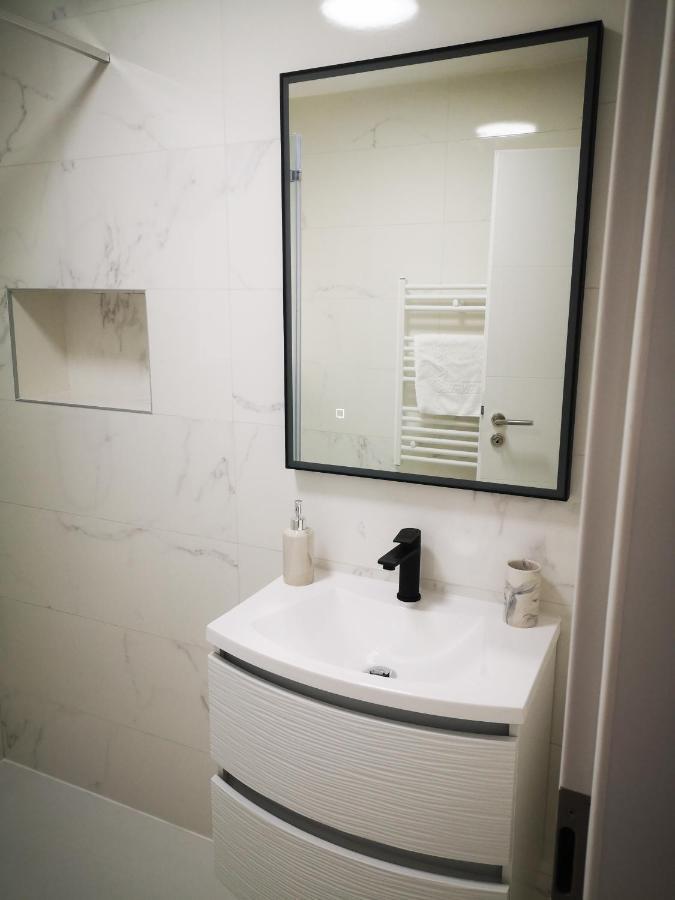 Apartman Hobit Opatija Exteriör bild